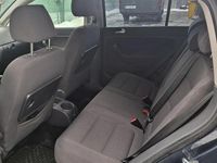 Second-hand VW Golf V Comfortline 140 CP (102 kW) 2007 Culoarealb Hatchback