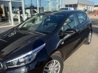 Second-hand Kia Ceed 100 CP (73 kW) 2018 Culoarenegru Hatchback