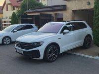 Second-hand VW Touareg Elegance 286 CP (210 kW) 2025 Culoarealb SUV
