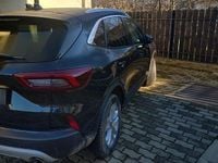 Second-hand Ford Kuga Titanium 186 CP (136 kW) 2024 Culoarenegru SUV