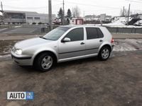 Second-hand VW Golf IV 115 CP (84 kW) 2002 Argintiu