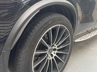 Second-hand Mercedes GLC220 AMG line 170 CP (125 kW) 2018 Culoarenegru Coupe
