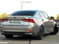 second-hand Lexus IS300h Seria