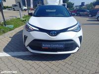 Second-hand Toyota C-HR 184 CP (135 kW) 2023 Culoarealb SUV