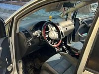 Second-hand VW Touran 105 CP (77 kW) 2004 Monovolum