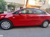 Second-hand Opel Astra Enjoy 116 CP (85 kW) 2014 Culoarerosu Berlinǎ