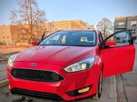 Second-hand Ford Focus 120 CP (88 kW) 2016 Rosu Break