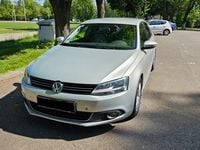 Second-hand VW Jetta 140 CP (102 kW) 2012 Argintiu Berlinǎ