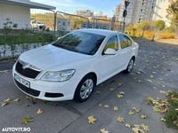 Second-hand Skoda Octavia Active 105 CP (77 kW) 2011 Culoarealb Hatchback