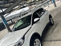 second-hand Peugeot 3008 2018 1.5 BlueHdi carte service