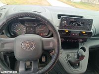 Second-hand Toyota Proace 102 CP (75 kW) 2021 Culoarealb Monovolum