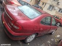 Second-hand Renault Mégane II Expression 110 CP (80 kW) 2003 Culoarerosu Berlinǎ