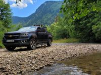 second-hand Chevrolet Colorado autoutilitară