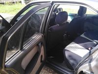 Second-hand Opel Omega 115 CP (84 kW) 1988 Berlinǎ