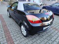 Second-hand Opel Tigra 125 CP (91 kW) 2005 Negru Cabrio