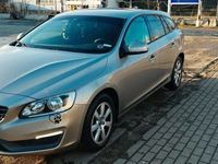 second-hand Volvo V60 D2 impecabil
