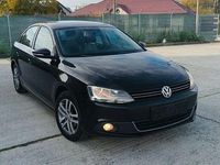 Second-hand VW Jetta Comfortline 105 CP (77 kW) 2011 Culoarenegru Berlinǎ