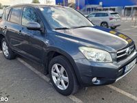 Second-hand Toyota RAV4 Luxury 136 CP (100 kW) 2008 Culoaregri SUV