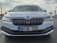 Second-hand Skoda Superb Premium Edition 190 CP (139 kW) 2019 Culoarealb Break