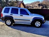 Second-hand Jeep Cherokee 160 CP (117 kW) 2006 SUV