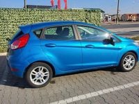 Second-hand Ford Fiesta Titanium 100 CP (73 kW) 2015 Culoarealbastru Hatchback