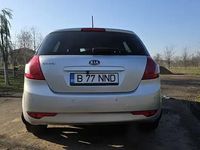 Second-hand Kia Ceed 109 CP (80 kW) 2010 Argintiu Hatchback