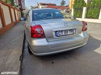 second-hand Toyota Avensis 2.2 D-4D Business