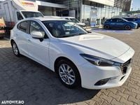 Second-hand Mazda 3 Center-Line 120 CP (88 kW) 2017 Culoarealb Hatchback