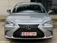 Second-hand Lexus ES300H Executive Line 218 CP (160 kW) 2024 Culoaregri Berlinǎ