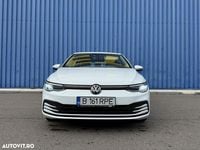 Second-hand VW Golf VIII Life 150 CP (110 kW) 2022 Culoarealb Hatchback