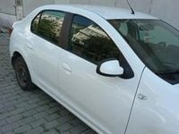 Second-hand Dacia Logan Lauréate 75 CP (55 kW) 2016 Alb Berlinǎ