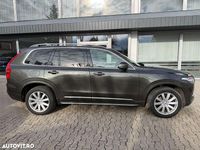 Second-hand Volvo XC90 Momentum 235 CP (172 kW) 2019 Culoaregri SUV