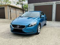 second-hand Volvo V40 D2