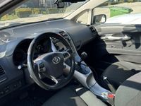 second-hand Toyota Auris 1.6 L Valvematic M/M Executive