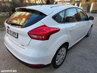 Second-hand Ford Focus Cool & Connect 125 CP (91 kW) 2017 Culoarealb Hatchback