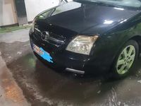 Second-hand Opel Vectra 200 CP (147 kW) 2004 Hatchback