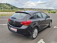 Second-hand Opel Astra 105 CP (77 kW) 2010 Berlinǎ