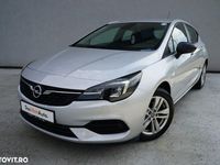 Second-hand Opel Astra Elegance 122 CP (89 kW) 2021 Gri deschis  metalic  perleffect Hatchback