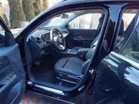 Second-hand Mercedes GLB200 170 CP (125 kW) 2024 Negru SUV