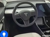 Second-hand Tesla Model 3 Standard Range 175 kW (238 CP) 2020 Berlinǎ