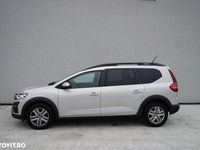Second-hand Dacia Jogger Essentiel 110 CP (80 kW) 2022 Culoareargint Monovolum
