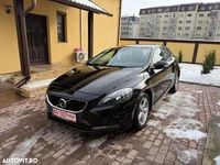 Second-hand Volvo V40 R-Design 150 CP (110 kW) 2017 Culoarenegru Break
