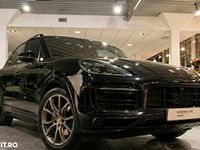 Second-hand Porsche Cayenne 462 CP (339 kW) 2022 Culoarenegru SUV