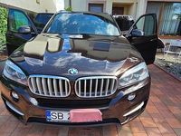 Second-hand BMW X5 313 CP (230 kW) 2016 Culoaremaro SUV