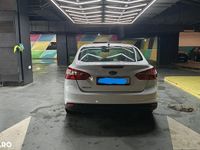 Second-hand Ford Focus 95 CP (69 kW) 2012 Culoarealb Berlinǎ