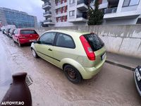 Second-hand Ford Fiesta 68 CP (50 kW) 2005 Culoareverde Hatchback