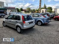 Second-hand Ford Fiesta 90 CP (66 kW) 2004 Argint Hatchback
