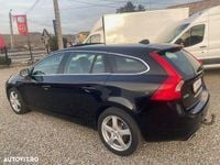 Second-hand Volvo V60 Momentum 280 CP (205 kW) 2015 Culoarenegru Break