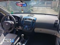 Second-hand Kia Ceed 109 CP (80 kW) 2009 Albastru Hatchback