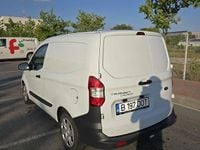 Second-hand Ford Courier 100 CP (73 kW) 2021 Alb Monovolum